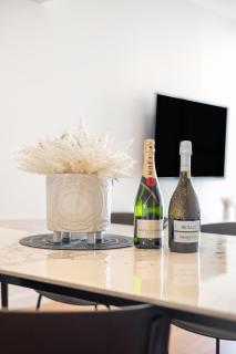 Mega Style Apartments Bella - Melbourne - 2