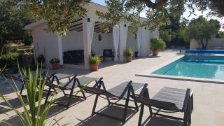 Dalmatian stone house with swimming pool near Supetar - Supetar - 6