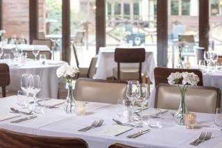 Hampshire Court Hotel & Spa - Basingstoke - 1