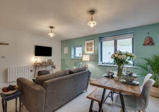 Pobbles Place - Fowey - 2