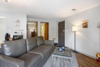 Goose's Gander Suite - Hollister - 1