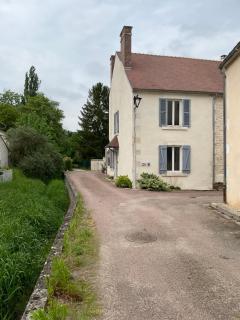 LOGIS DU FAUBOURG petite maison de charme, tranquille, calme et lumineuse - Val-de-Mercy - 9