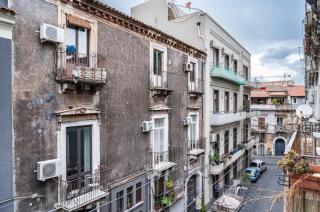 GuestHost - Casa Giuffri - Castello Ursino Flat with Balcony - Catane - 1