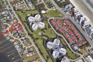 Large pool home and blocks away from the beach - 8