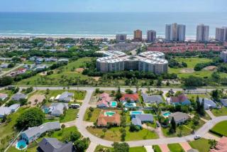 Large pool home and blocks away from the beach - Daytona Beach - 6