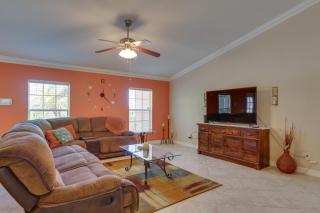 Family-Friendly Home about 10 Mi to Dtwn Cape Coral - Cape Coral - 7