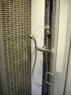 21 minutes from Helsinki city - smaller room - Kauniainen - 6