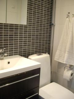 21 minutes from Helsinki city - smaller room - Kauniainen - 1