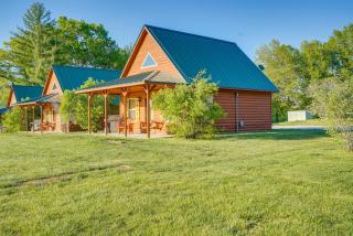 Lakefront Columbia Cabin with Porch and Shared Dock - Columbia - 0