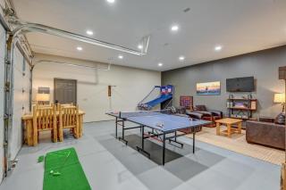 Great Salida Getaway - 20 minutes to Monarch with Spa & Gameroom - 8