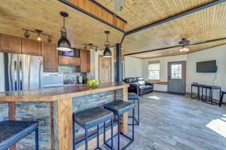 Great Salida Getaway - 20 minutes to Monarch with Spa & Gameroom - 4