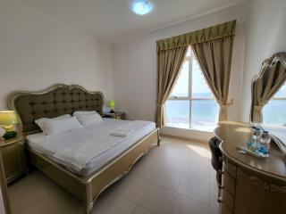 Beachfront Holiday Homes - Ajman - 3