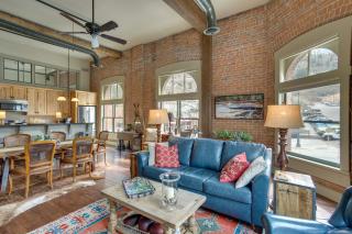 Updated Rustic-Chic Condo on Ourays Main Street! - Ouray - 8