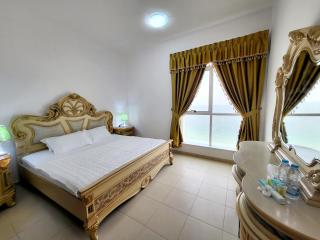 Beachfront Holiday Homes - Ajman - 2