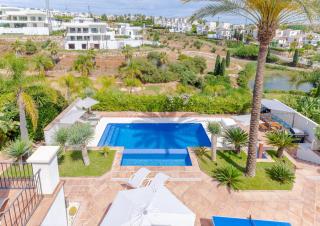 6-BDRM Andalusian Modern Villa next to Golf course - Estepona - 6