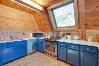 Lakefront A-Frame Cabin with Community Perks - 4