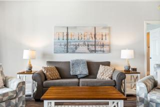 The Beach Is Calling at Laketown Wharf #1329 at Nautical Properties - Panama City Beach - 4