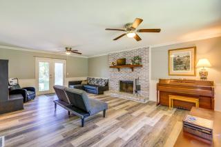 Dog-Friendly Fayetteville Home with Fenced Yard! - Fayetteville - 9