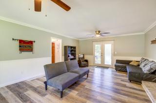 Dog-Friendly Fayetteville Home with Fenced Yard! - Fayetteville - 5