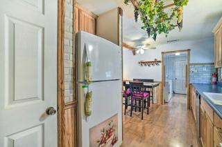 Charming Ingram Home with Yard and Furnished Patio! - 4