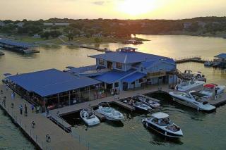 Lake Travis Oasis, Walk to Pool, Gym, Marina, Food - Leander - 4