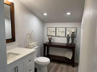 Lake Travis Oasis, Walk to Pool, Gym, Marina, Food - Leander - 3