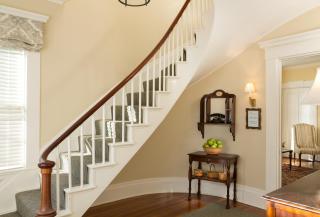 Brass Lantern Inn - 1