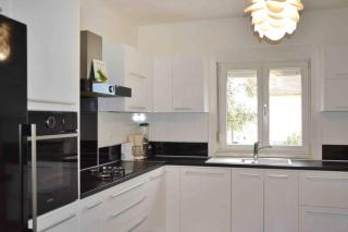 Elo Holiday Home - 5