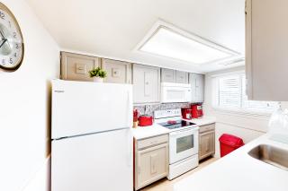 Beach Club Unit D - Ocean City - 2
