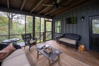 The Nest - Beautiful, Luxury Lakeside Cabin - 7