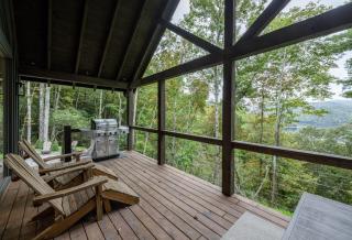 The Nest - Beautiful, Luxury Lakeside Cabin - 1