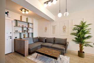 Scorpios - Infinity Pool & Spa Resort - 1