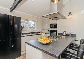 Canterbury Reach Lodge Retreat - Petham - 6