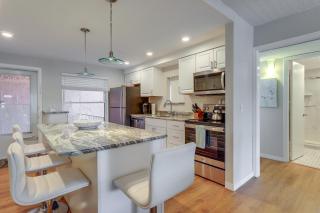Largo Condo Less Than 3 Mi to Indian Rocks Beach! - Largo - 4