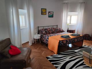 Volta 8 rooms - Trieste - 1