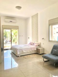 Bat Galim - luxury apartment by the sea - Haifa - 9