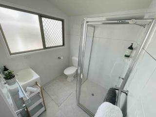 Beach House @ Moffat - Caloundra - 4