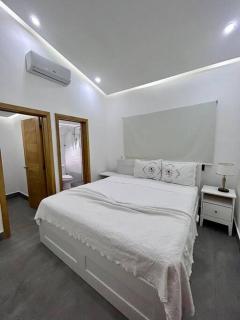 Beautiful Home and Pool near beach , BBQ Juan Dolio metro country Club - Juan Dolio - 3