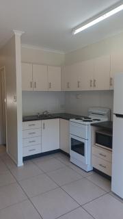 Whitsunday Waterfront Apartments - Airlie Beach - 5