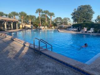 Family-Friendly DIsney Getaway - Kissimmee - 1