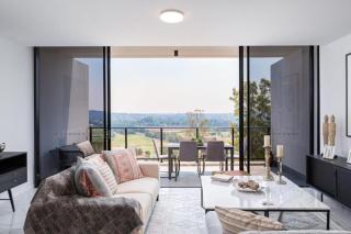 Luxury Private Queen Room with Balcony & Bathroom in Shared Apartment Panorama Gold Coast - 3