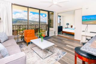 Panoramic Mountain View Condo with Free Parking! - Honolulu - 0
