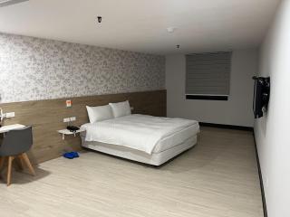 嵐茵鐵道旅館 - Tainan - 1