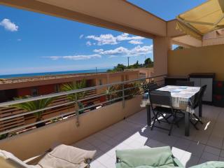 Magnifique T2 rénové climatisé avec parking privé - FR-1-472A-277 - 9