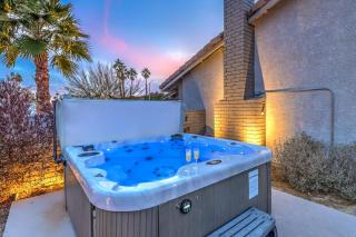 Sunset Swim, Luxury Vegas Villa with Pool, Hot Tub - 8