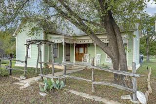 Pet-Friendly, Hot Tub, Fire Pit, King Beds - Walk to Main St! - 3