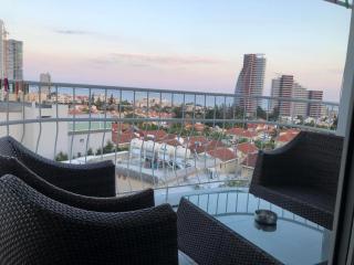 Great Views Apartment II - Limassol - 9