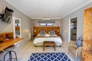 Touching Senses Garden Cottages - 3