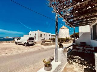 Santanna White Houses - Parikia - 4