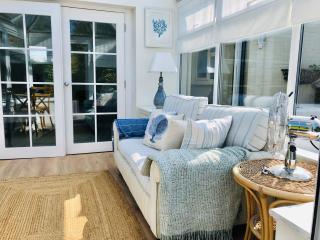 Secluded Spacious Garden Suite - 2